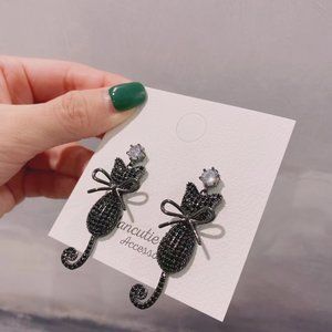 High Quality Cubic Zirconia Cat Earring